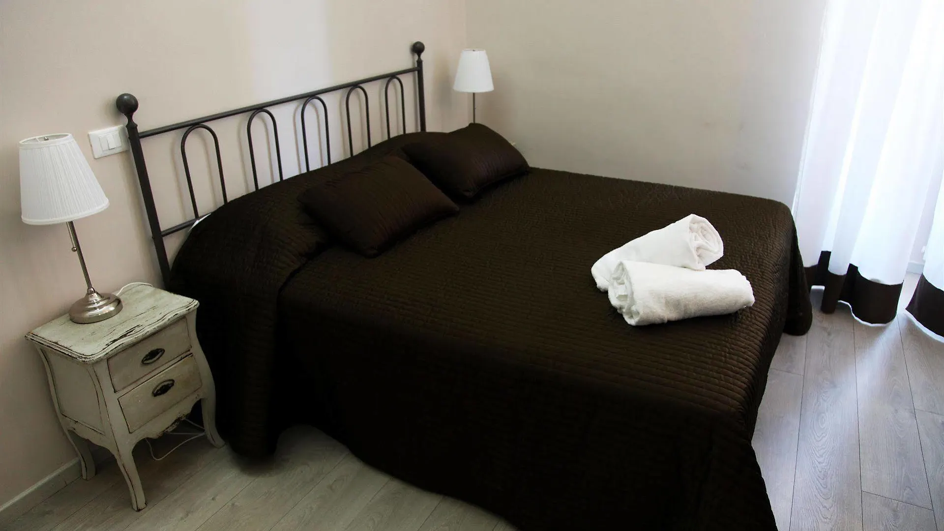 Bed & Breakfast Sweet Home Colosseum Rome